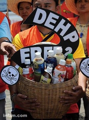 超过两百家台湾厂商的逾五百种产品检出塑化剂超标。食品、饮料及保健品类问题尤为严重。 (CFP/图) 超过两百家台湾厂商的逾五百种产品检出塑化剂超标。食品、饮料及保健品类问题尤为严重。 (CFP/图)