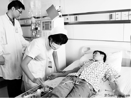 小伙捐干细胞救人遭家族阻拦被爷爷威胁断绝关系