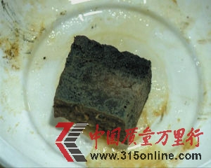 “化学速成”臭豆腐。 “化学速成”臭豆腐。